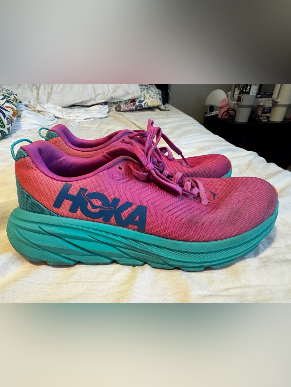 HOKA Rincon 3 pink / aqua